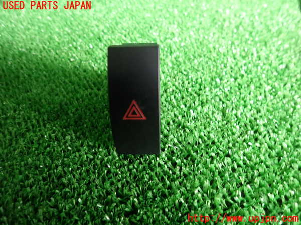 2UPJ-24456290]アルファロメオ・ジュリア(95222)ハザードスイッチ 中古_m0001.jpg