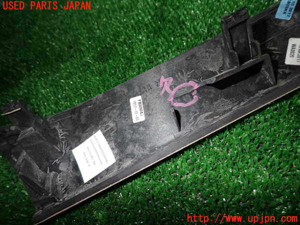 2UPJ-24457691]アルファロメオ・ジュリア(95222)内装トリム類1 中古_m0003.jpg