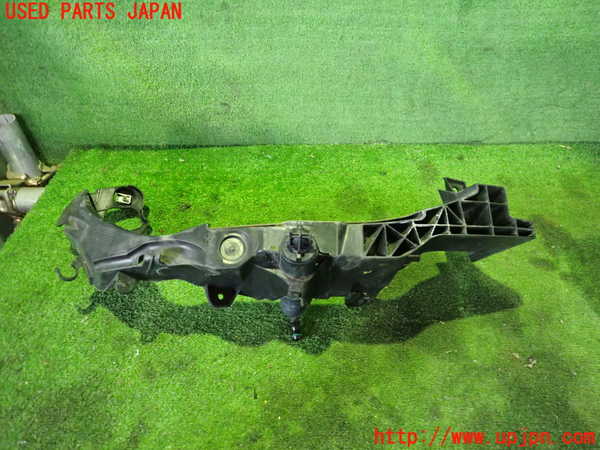 2UPJ-24461140]BMW 325i クーペ(KE25)(E92)右ヘッドライトリム 中古_m0001.jpg