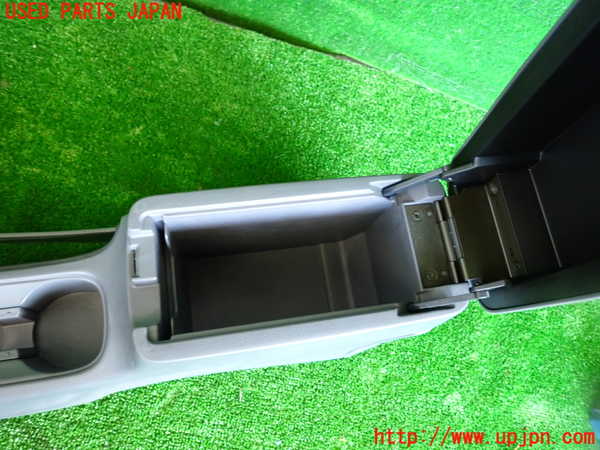 5UPJ-24477540]サニー(FB15)センターコンソール 中古_m0003.jpg