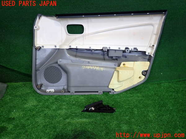 2UPJ-24471264]サニー(FB15)左前ドア内張り 中古_m0002.jpg
