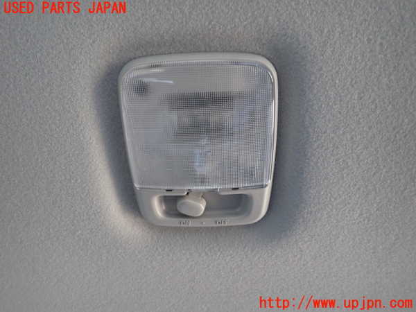 5UPJ-24476412]サニー(FB15)ルームランプ2 (2列目真中) 中古_m0001.jpg