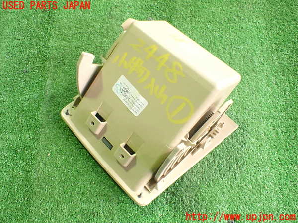 2UPJ-24487841]BMW X3(WX35)(F25)小物入れ1 中古_m0002.jpg