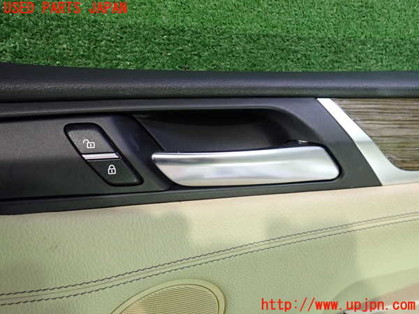 2UPJ-24481234]BMW X3(WX35)(F25)右前ドア内張り 中古_m0002.jpg