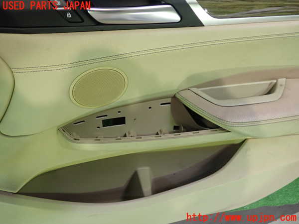 2UPJ-24481234]BMW X3(WX35)(F25)右前ドア内張り 中古_m0003.jpg