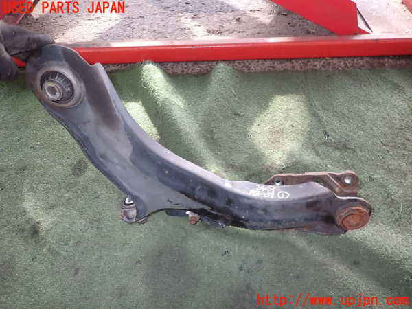 2UPJ-24495176]ルノー・メガーヌ R.S.(ルノー・スポール)(MF4R2)右フロントロアアーム1 中古_m0002.jpg