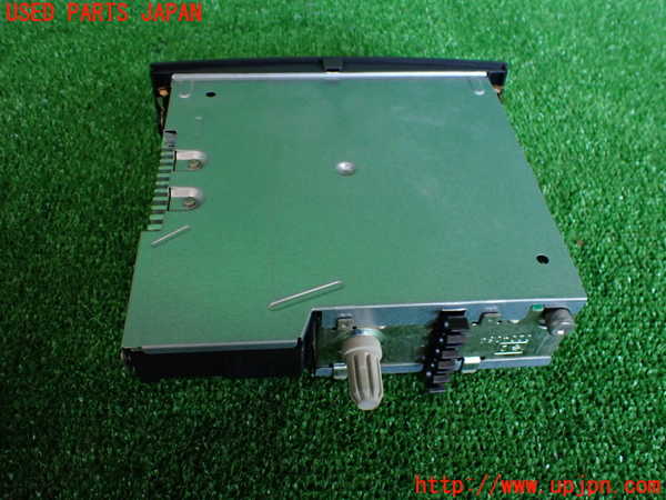 2UPJ-24496480]ルノー・メガーヌ R.S.(ルノー・スポール)(MF4R2)CDプレーヤー 中古_m0002.jpg
