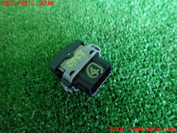 2UPJ-24496309]ルノー・メガーヌ R.S.(ルノー・スポール)(MF4R2)スイッチ4 (トラクションコントロール) 中古_m0002.jpg