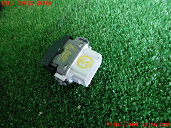 2UPJ-24496310]ルノー・メガーヌ R.S.(ルノー・スポール)(MF4R2)スイッチ5 (クルーズコントロール) 中古_m0002.jpg
