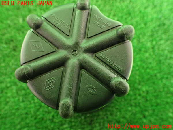 2UPJ-24497821]ルノー・メガーヌ R.S.(ルノー・スポール)(MF4R2)灰皿1 中古_m0004.jpg