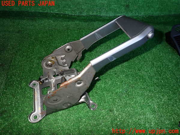 2UPJ-24497550]ルノー・メガーヌ R.S.(ルノー・スポール)(MF4R2)サイドブレーキレバー 中古_m0002.jpg