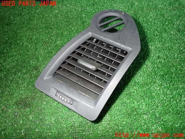 2UPJ-24497527]ルノー・メガーヌ R.S.(ルノー・スポール)(MF4R2)エアコン吹き出し口2 (右) 中古_m0001.jpg