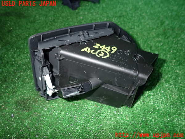 2UPJ-24497527]ルノー・メガーヌ R.S.(ルノー・スポール)(MF4R2)エアコン吹き出し口2 (右) 中古_m0002.jpg