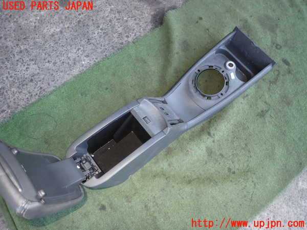 2UPJ-24497540]ルノー・メガーヌ R.S.(ルノー・スポール)(MF4R2)センターコンソール 中古_m0003.jpg