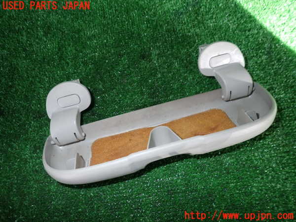 2UPJ-24497841]ルノー・メガーヌ R.S.(ルノー・スポール)(MF4R2)小物入れ1 中古_m0002.jpg