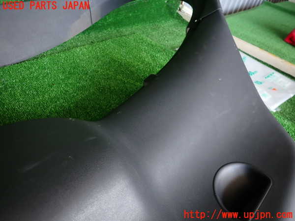 2UPJ-24491578]ルノー・メガーヌ R.S.(ルノー・スポール)(MF4R2)バックドア内張り 中古_m0003.jpg