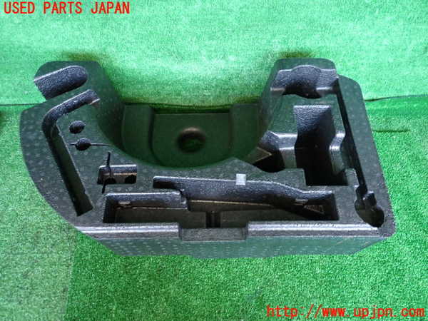 2UPJ-24497772]ルノー・メガーヌ R.S.(ルノー・スポール)(MF4R2)ラゲッジトレイ2 中古_m0001.jpg