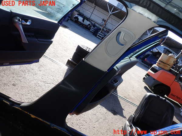 2UPJ-24497665]ルノー・メガーヌ R.S.(ルノー・スポール)(MF4R2)右センターピラートリム 中古_m0001.jpg