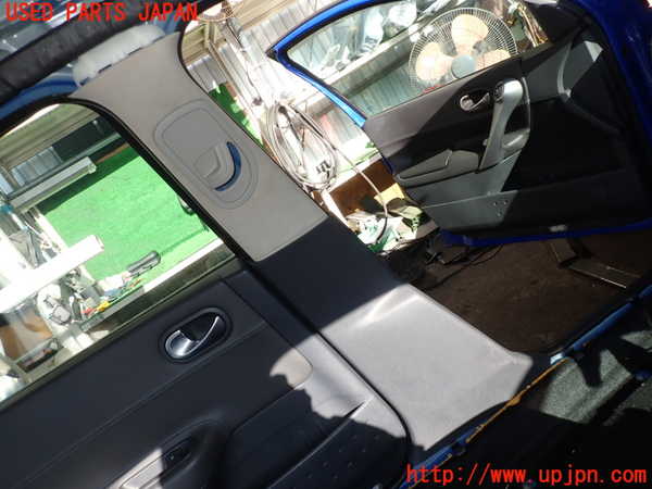 2UPJ-24497670]ルノー・メガーヌ R.S.(ルノー・スポール)(MF4R2)左センターピラートリム 中古_m0001.jpg