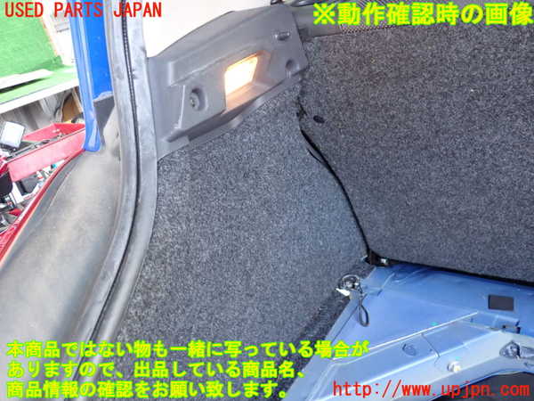 2UPJ-24497680]ルノー・メガーヌ R.S.(ルノー・スポール)(MF4R2)左リアピラートリム 中古_m0004.jpg