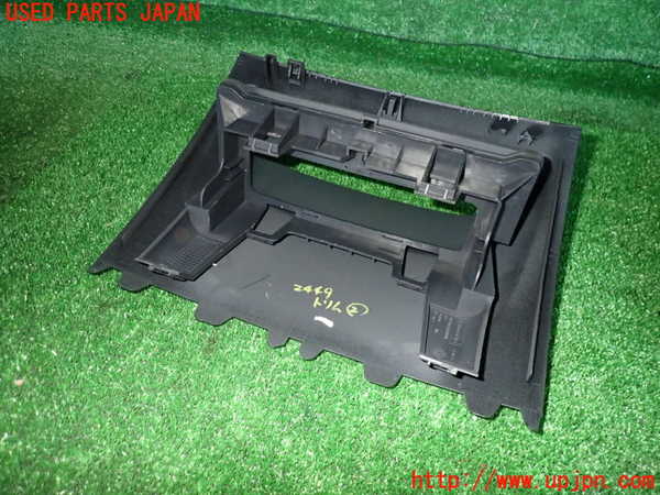 2UPJ-24497692]ルノー・メガーヌ R.S.(ルノー・スポール)(MF4R2)内装トリム類2 中古_m0002.jpg