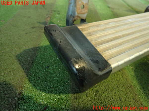 2UPJ-24501390]ランクルプラド(KZJ78W)右サイドステップ 中古_m0002.jpg