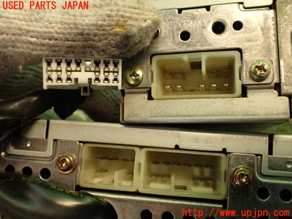 2UPJ-24506525]ランクルプラド(KZJ78W)アンプ 中古_m0003.jpg