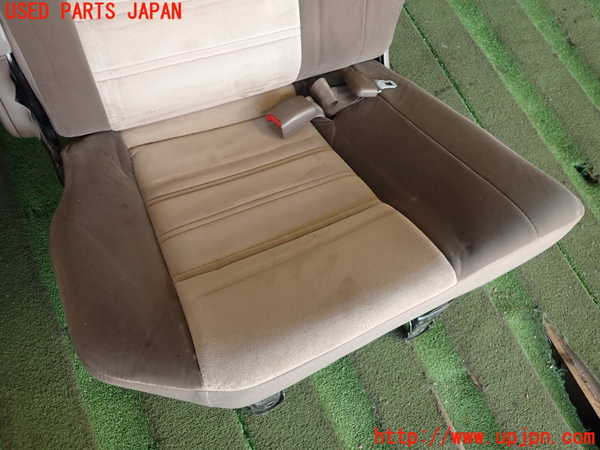 2UPJ-24507145]ランクルプラド(KZJ78W)右2列目シート 中古_m0002.jpg
