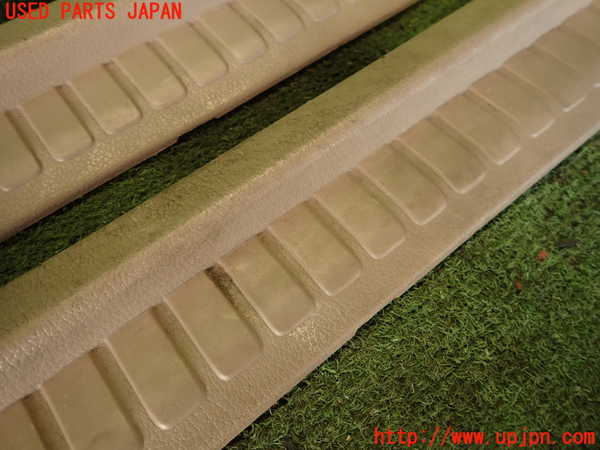 2UPJ-24507740]ランクルプラド(KZJ78W)スカッフプレート 中古_m0004.jpg