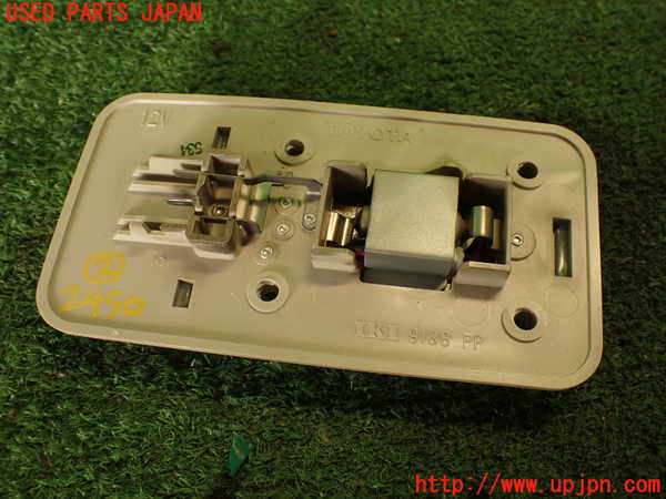 2UPJ-24506412]ランクルプラド(KZJ78W)ルームランプ2 (真中 2列目) 中古_m0004.jpg