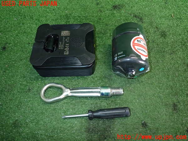2UPJ-24517805]BMW ミニ(MINI)クーパーD(XT15M)(F55)車載工具 中古_m0002.jpg
