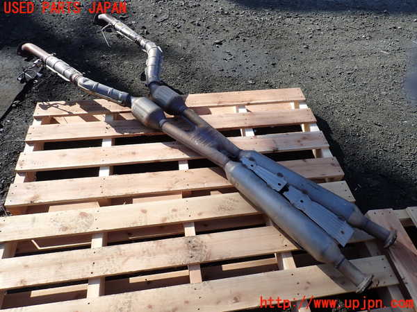 1UPJ-24532651]レクサス・LS600h(UVF45)センターパイプ1 中古_m0004.jpg