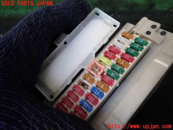 1UPJ-24536741]レクサス・LS600h(UVF45)ヒューズボックス1 中古_m0003.jpg