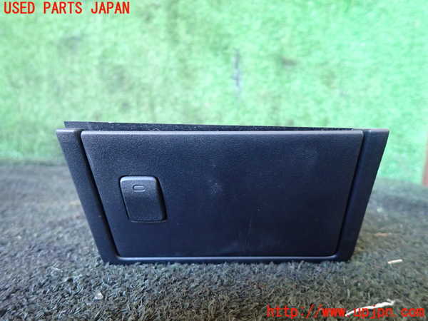 1UPJ-24537841]レクサス・LS600h(UVF45)小物入れ1 中古_m0001.jpg