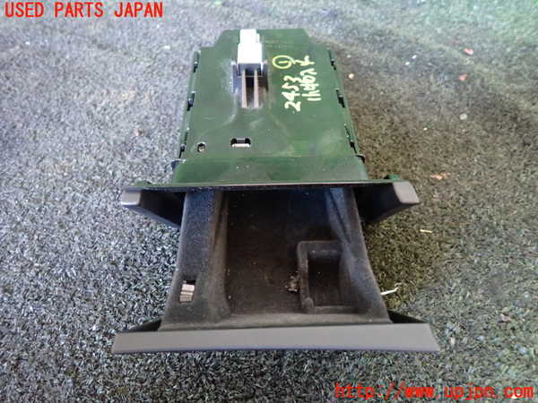1UPJ-24537841]レクサス・LS600h(UVF45)小物入れ1 中古_m0002.jpg
