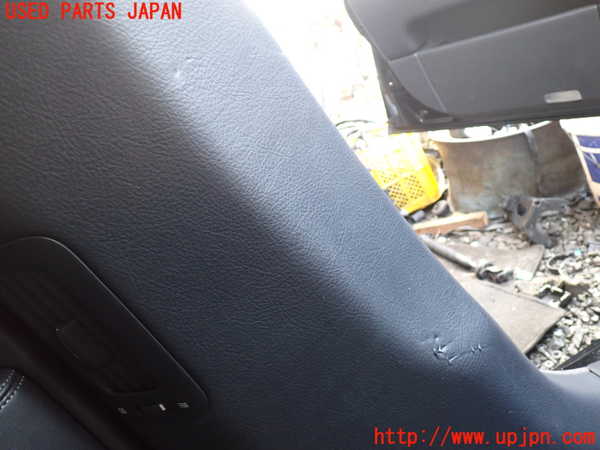 1UPJ-24537670]レクサス・LS600h(UVF45)左センターピラートリム 中古_m0004.jpg