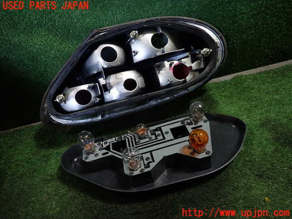 1UPJ-24541536]ジャガー・XKシリーズ(JFDA)左テールランプ 中古_m0003.jpg