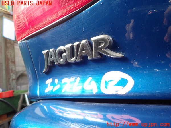 1UPJ-24541632]ジャガー・XKシリーズ(JFDA)エンブレム2 中古_m0001.jpg