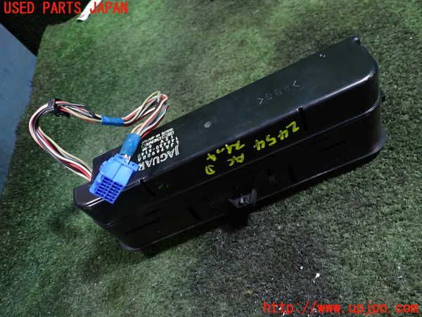 1UPJ-24546066]ジャガー・XKシリーズ(JFDA)エアコンスイッチ1 中古_m0002.jpg