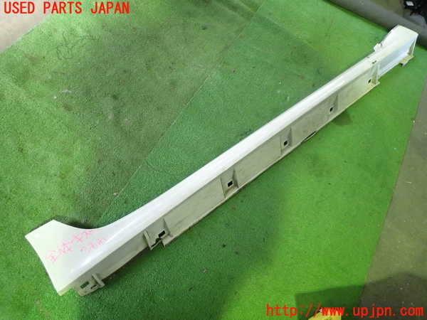 1UPJ-24561390]レヴォーグ(VM4)右サイドステップ 中古_m0001.jpg