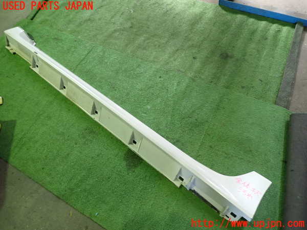 1UPJ-24561392]レヴォーグ(VM4)左サイドステップ 中古_m0001.jpg