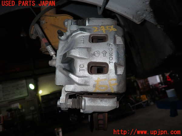 5UPJ-24564080]レヴォーグ(VM4)右フロントキャリパー 中古_m0001.jpg