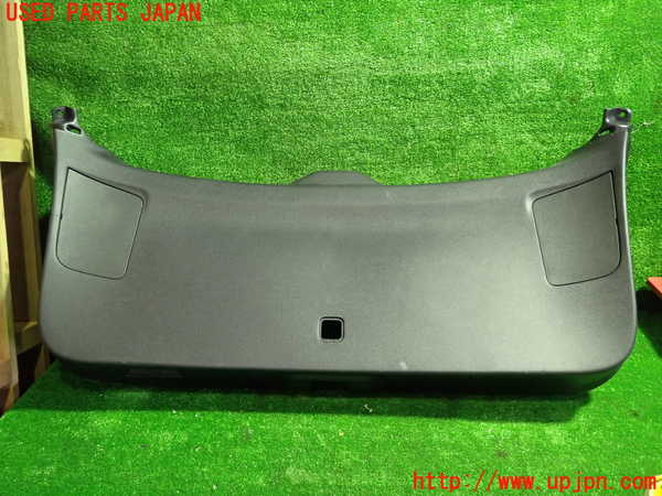 5UPJ-24561578]レヴォーグ(VM4)バックドア内張り 中古_m0001.jpg