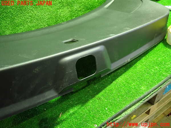 5UPJ-24561578]レヴォーグ(VM4)バックドア内張り 中古_m0004.jpg