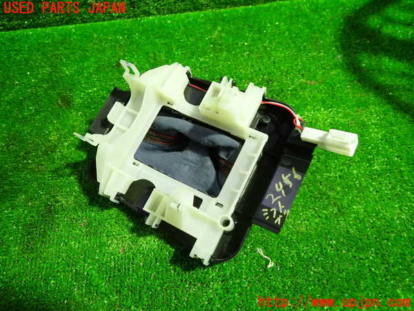 1UPJ-24567575]レヴォーグ(VM4)シフトブーツ 中古_m0002.jpg