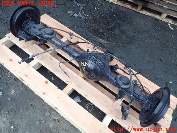 1UPJ-24574400]ジムニー(JB23W)リアデフホーシング 中古_m0001.jpg