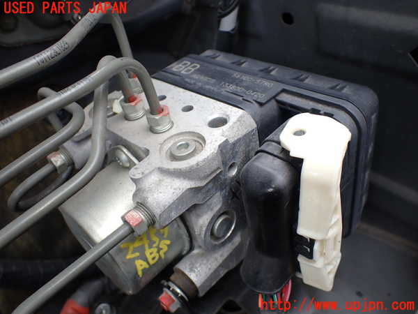 5UPJ-24574040]ジムニー(JB23W)ABSアクチュエーター 中古_m0001.jpg