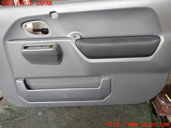 1UPJ-24571234]ジムニー(JB23W)右ドア内張り 中古_m0003.jpg