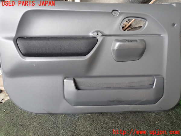 5UPJ-24571264]ジムニー(JB23W)左ドア内張り 中古_m0003.jpg