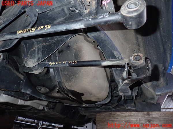 2UPJ-24585200]インプレッサ WRX-STi(GDB)右リアロアアーム1 中古_m0001.jpg